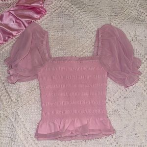 Leyden Smocked Puff-Sleeve Top 🌸